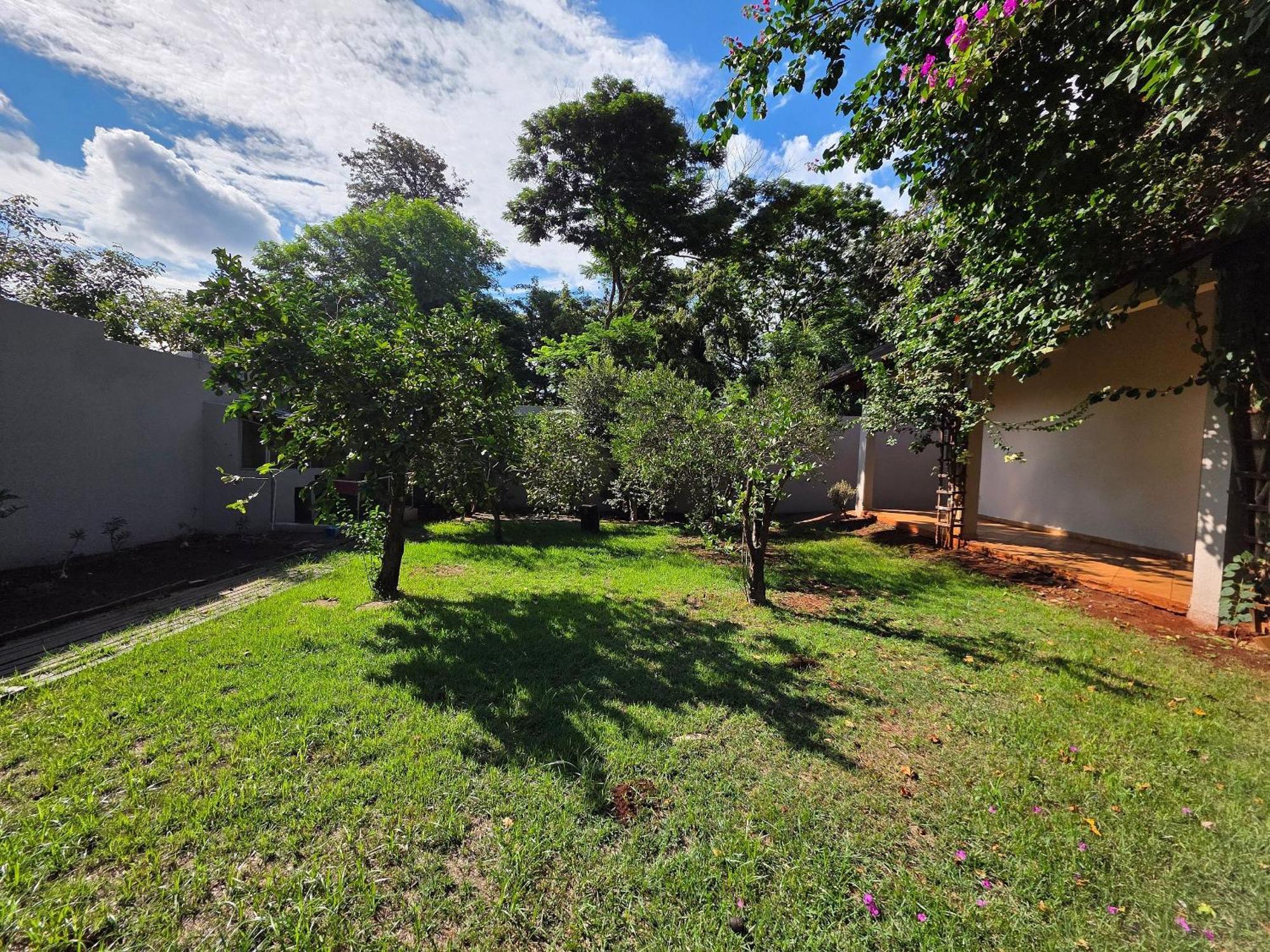 7 Quartos - ótima área De Lazer Prox Centro E Cataratas