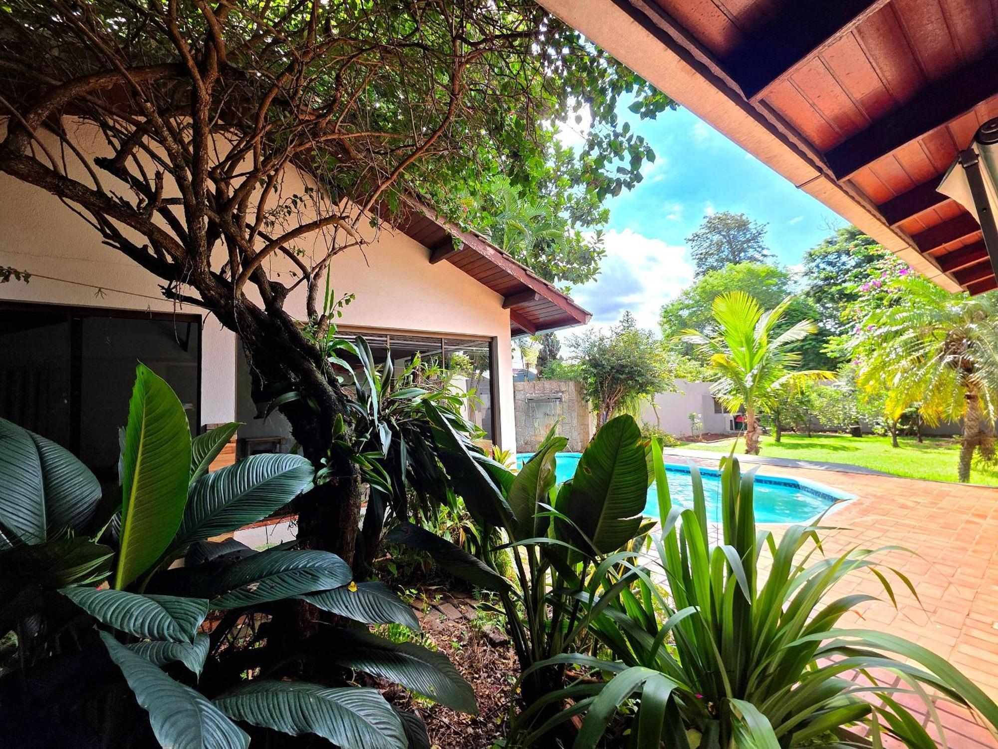 Casa de férias 7 Quartos - ótima área De Lazer Prox Centro E Cataratas