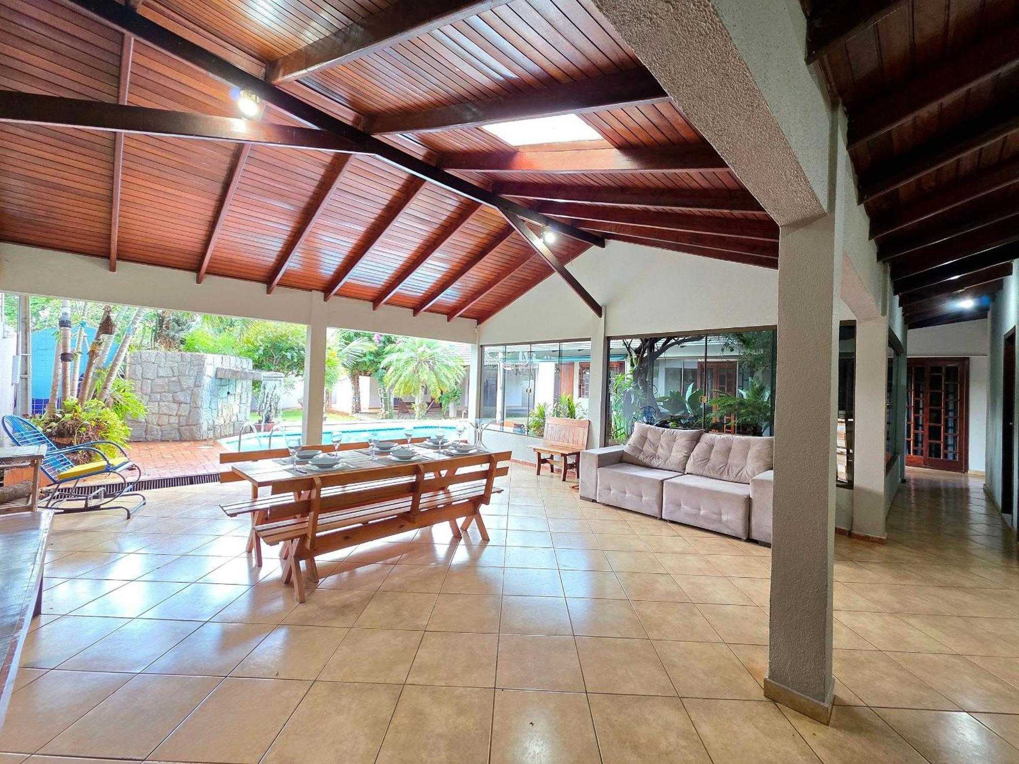 Casa de férias 7 Quartos - ótima área De Lazer Prox Centro E Cataratas *